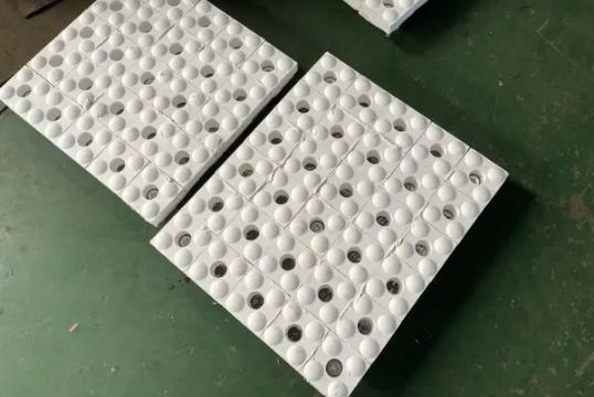 磁选机耐磨陶瓷91香蕉APP官网有什么特点？